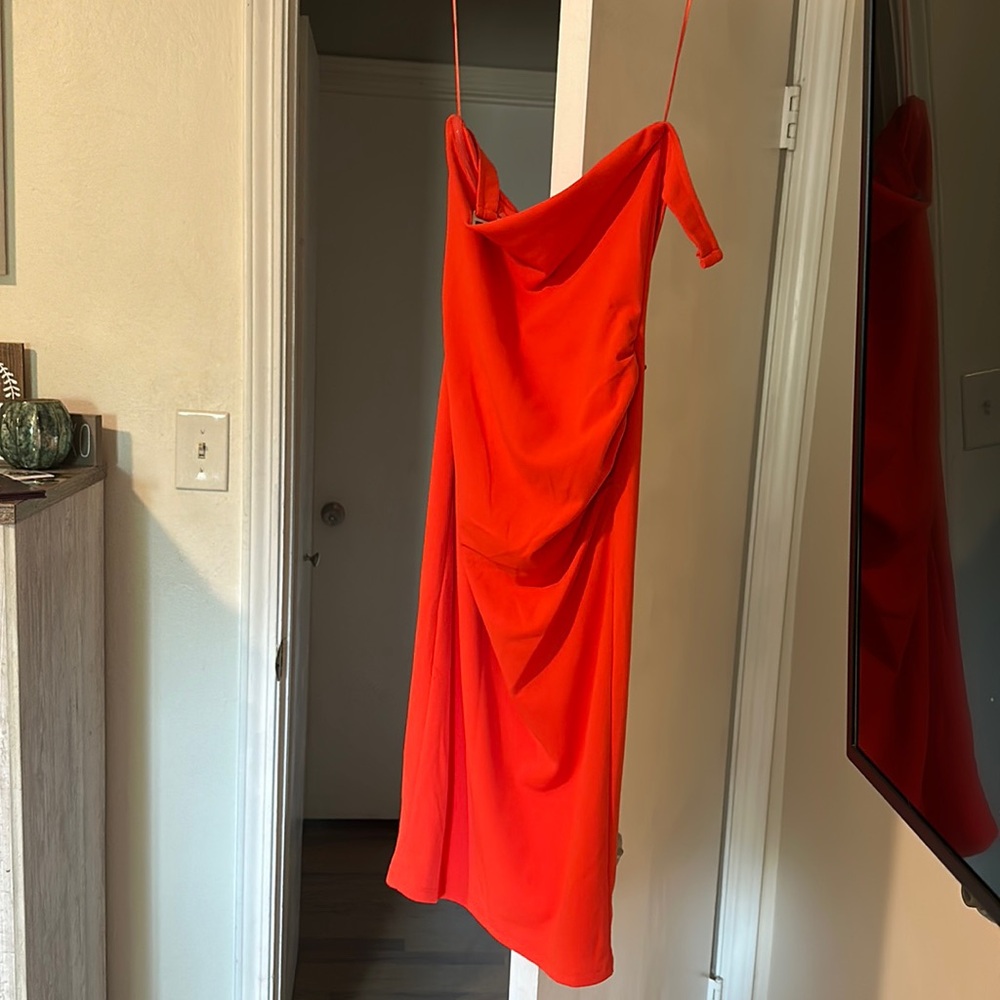 Brand new Red, classy dress. Bought on Lulu’s